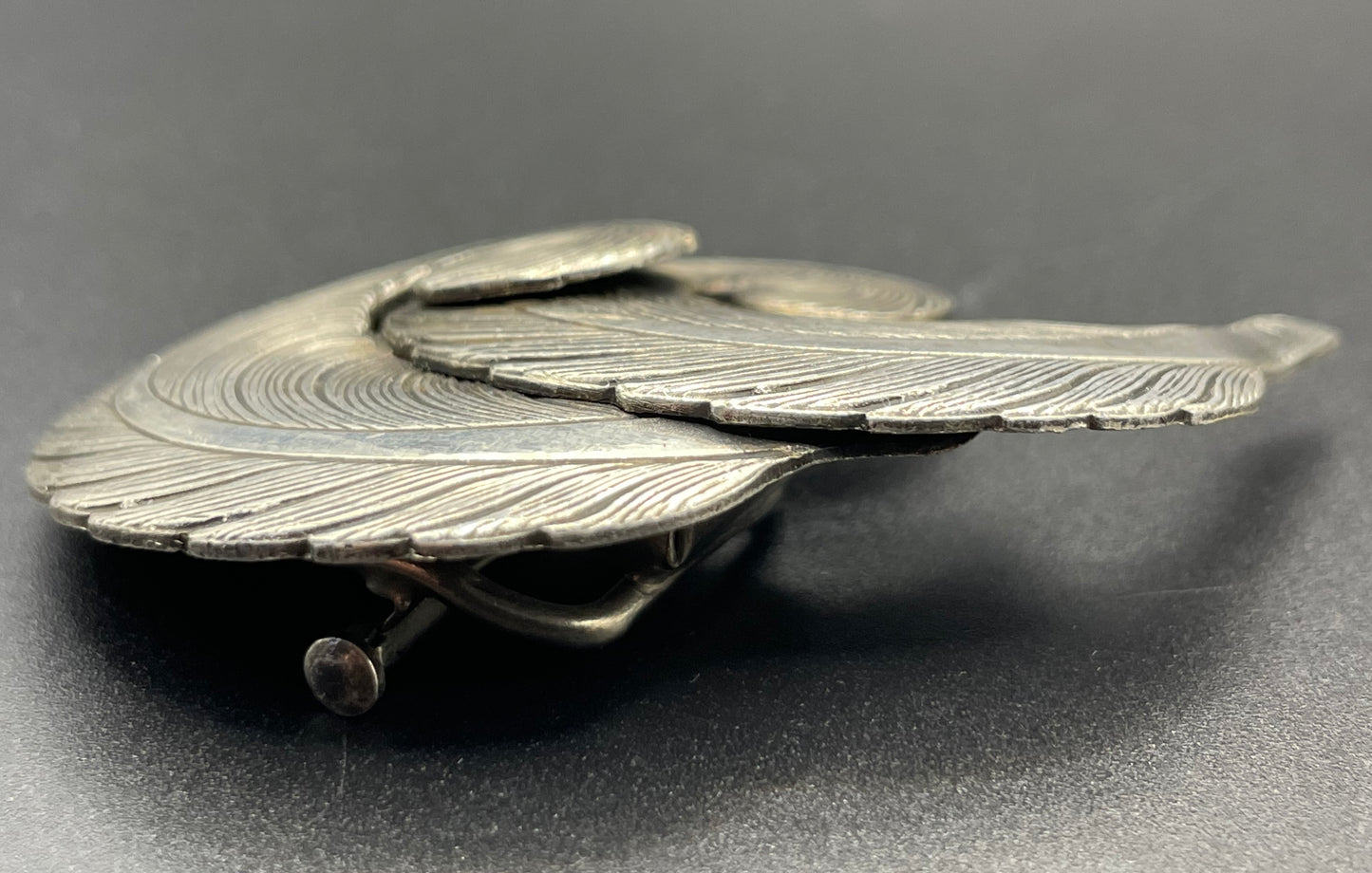 Vintage silver tone double feather design combined brooch and scarf clip, trombone clasp, perhaps made in France