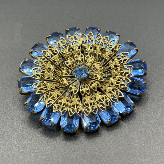 Vintage Art Deco sapphire blue open-backed paste rhinestone and gold tone filigree Czech crystal brooch pin, stunning cornflower blue