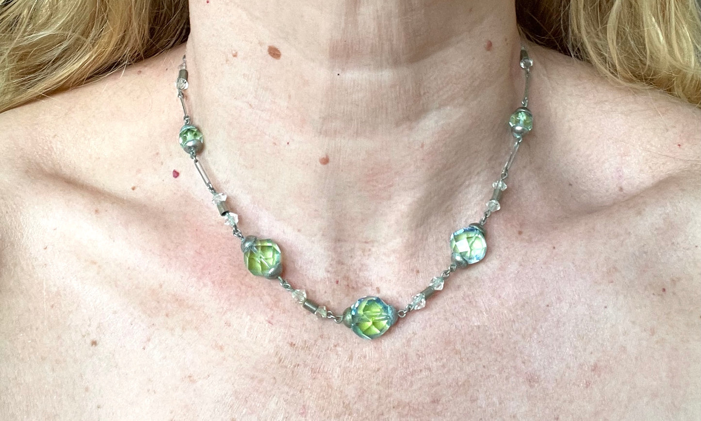Vintage bi-colour uranium glass green and blue coloured faceted crystal bead Art Deco necklace, crystal that glows under UV / black light