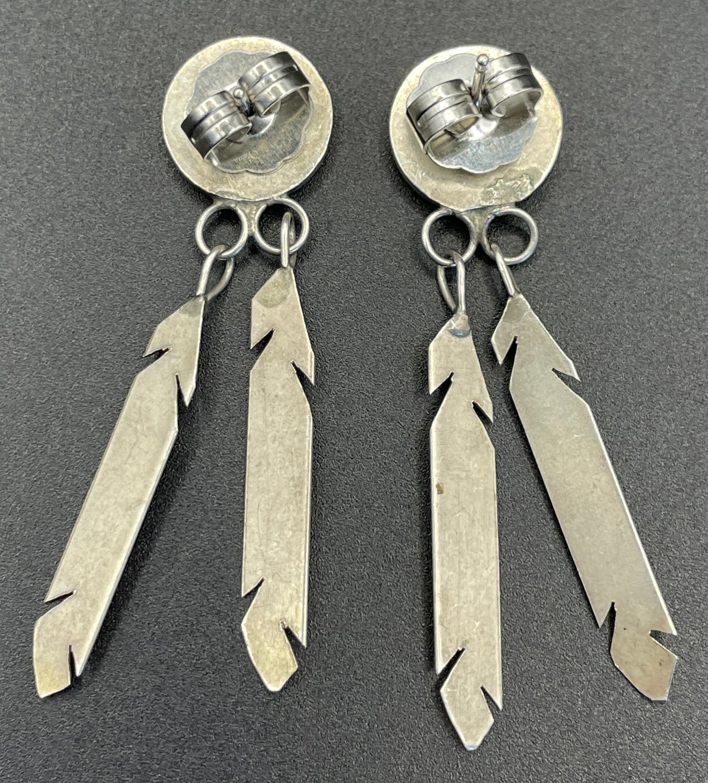 Vintage Navajo unmarked sterling silver dangle earrings (pierced ears), beautiful first nation craftsmanship, 5 grams of silver