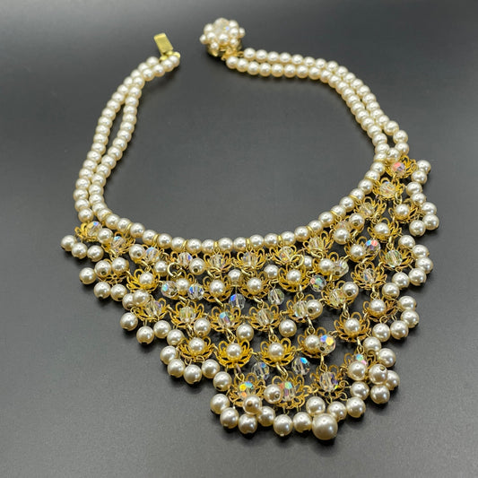 Elaborate vintage chandelier faceted AB crystal & glass pearl bead gold tone filigree bib necklace