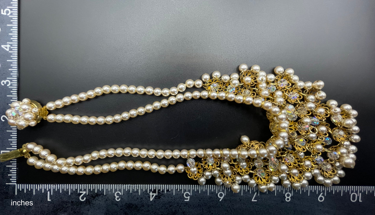 Elaborate vintage chandelier faceted AB crystal & glass pearl bead gold tone filigree bib necklace