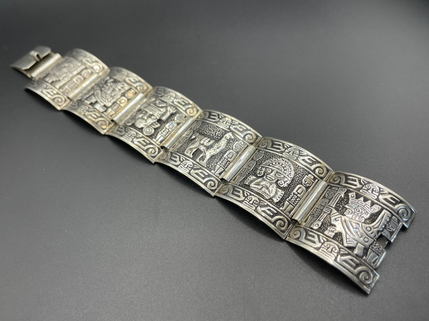 Vintage 925 sterling silver wide panel cuff storyteller bracelet - six South American scenes, 48 grams