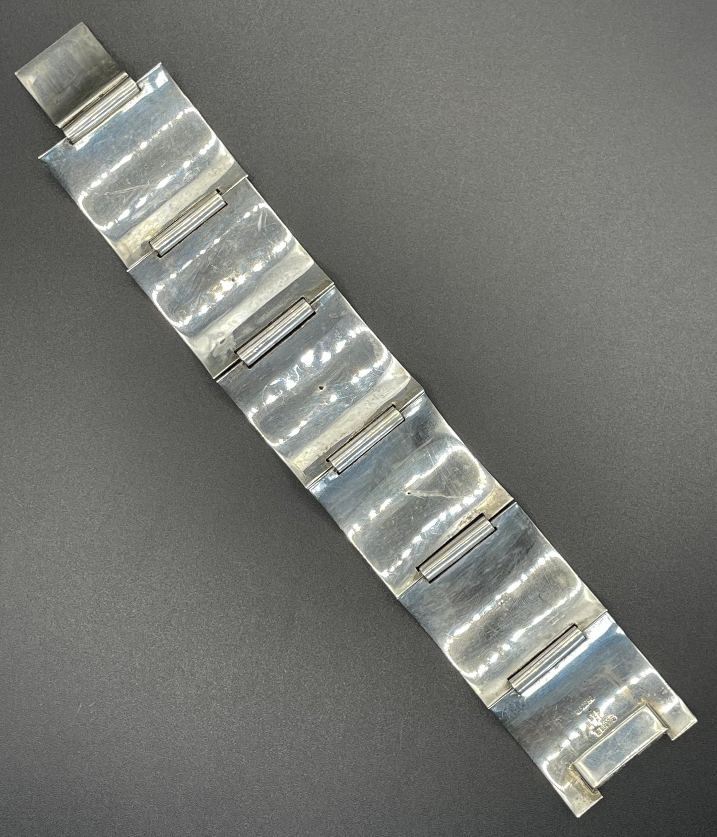 Vintage 925 sterling silver wide panel cuff storyteller bracelet - six South American scenes, 48 grams