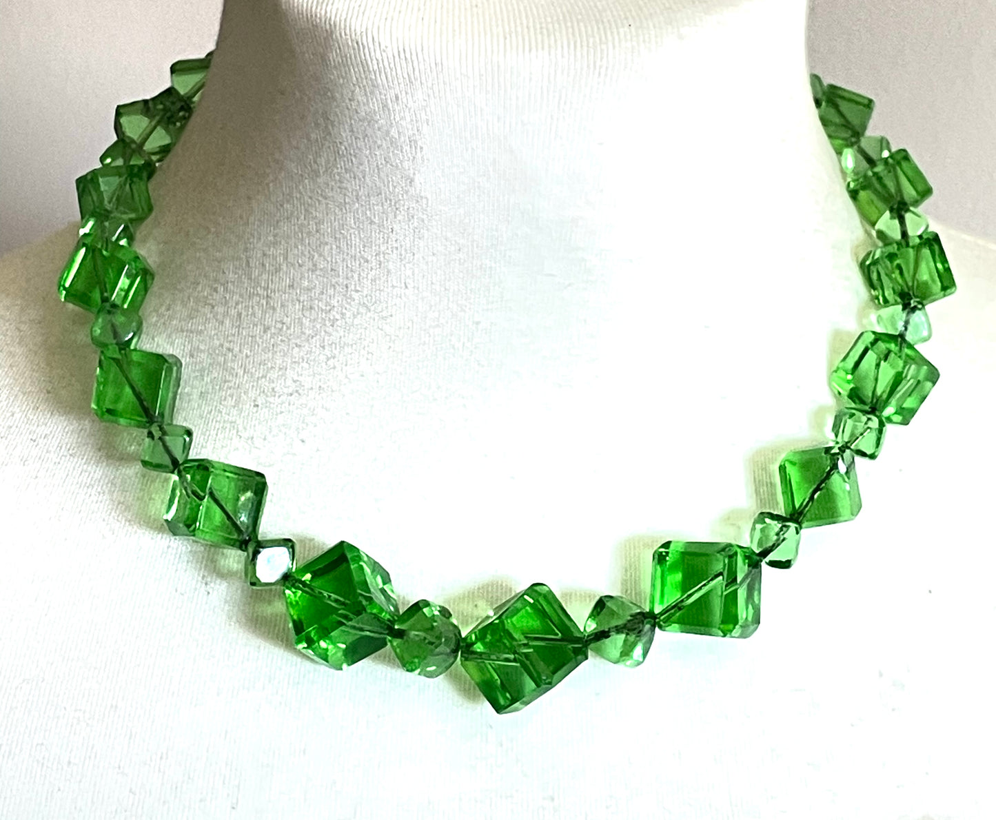 Vintage uranium glass faceted bead graduated Art Deco necklace - fabulous beads that glow under UV light, on foxtail chain