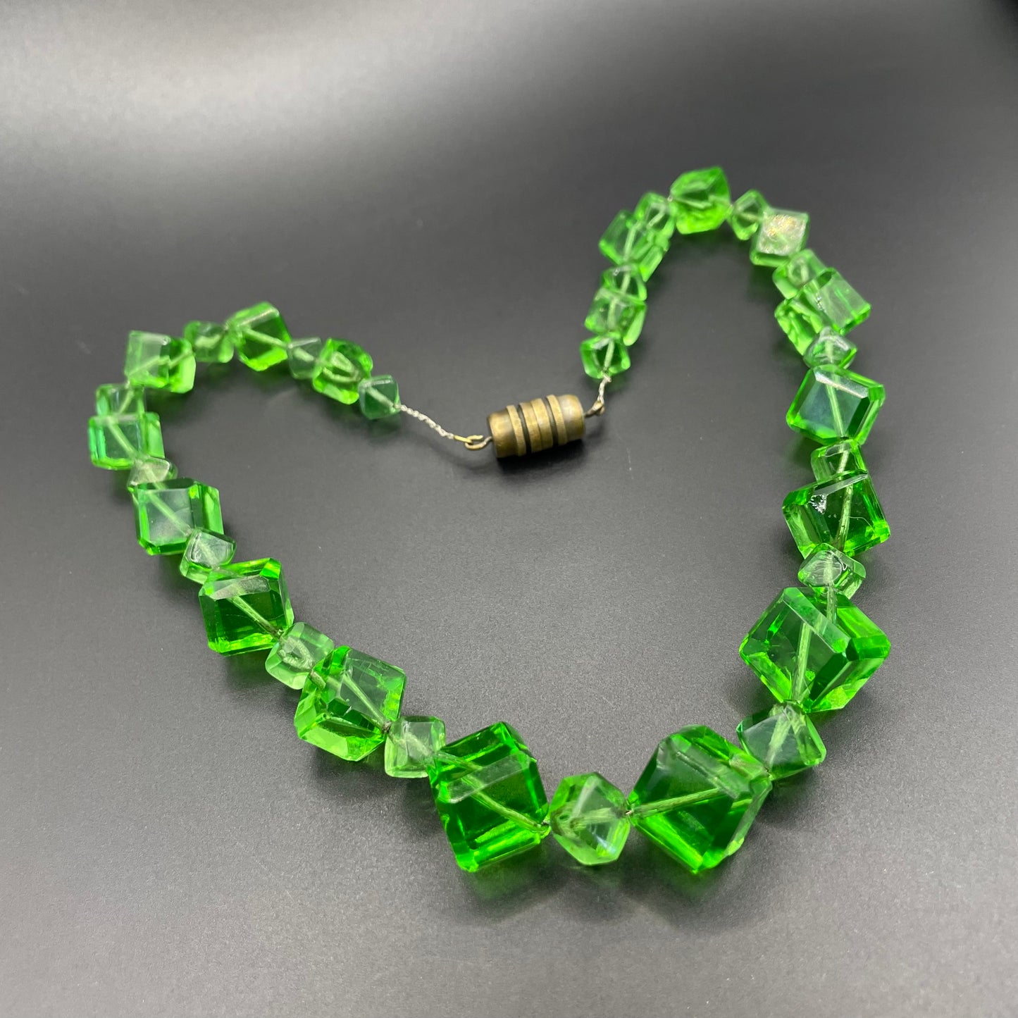 Vintage uranium glass faceted bead graduated Art Deco necklace - fabulous beads that glow under UV light, on foxtail chain