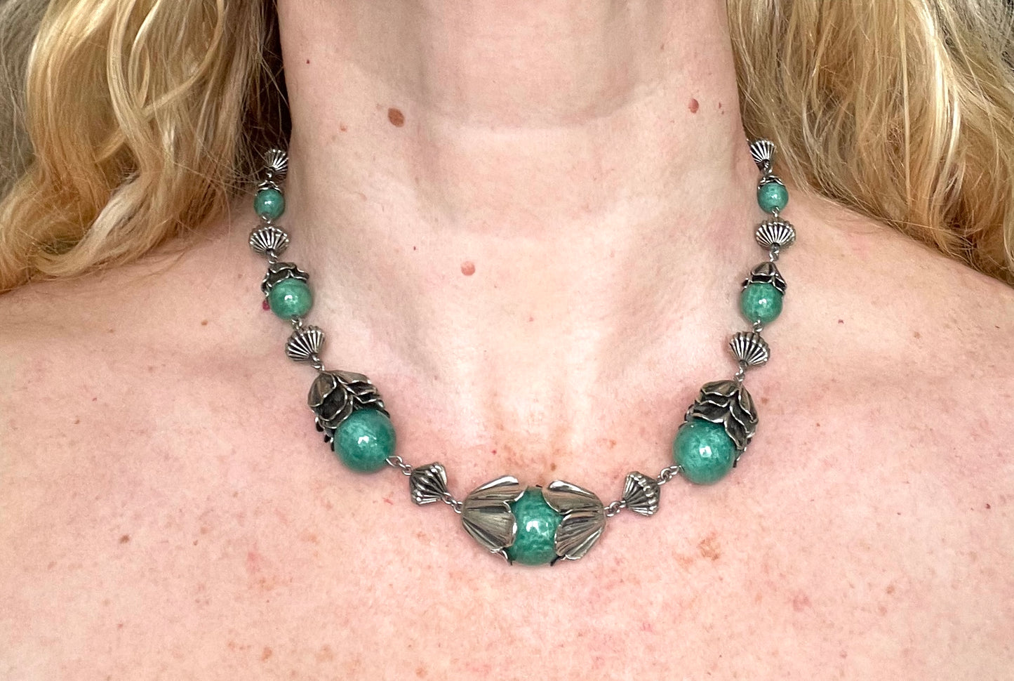 Vintage Jakob Bengel Art Deco machine age silver tone / chrome and green Peking style glass bead chunky geometric statement necklace