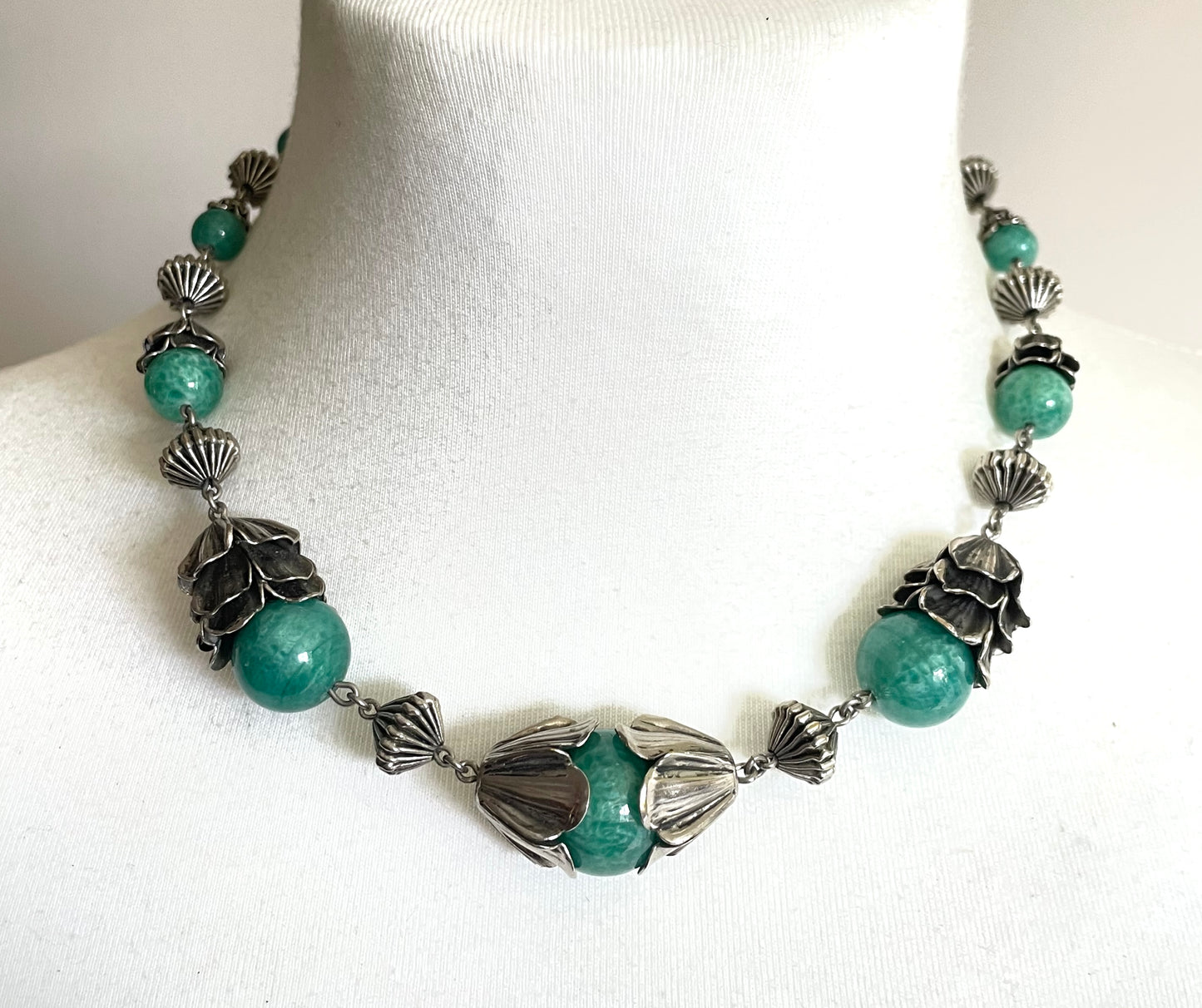 Vintage Jakob Bengel Art Deco machine age silver tone / chrome and green Peking style glass bead chunky geometric statement necklace