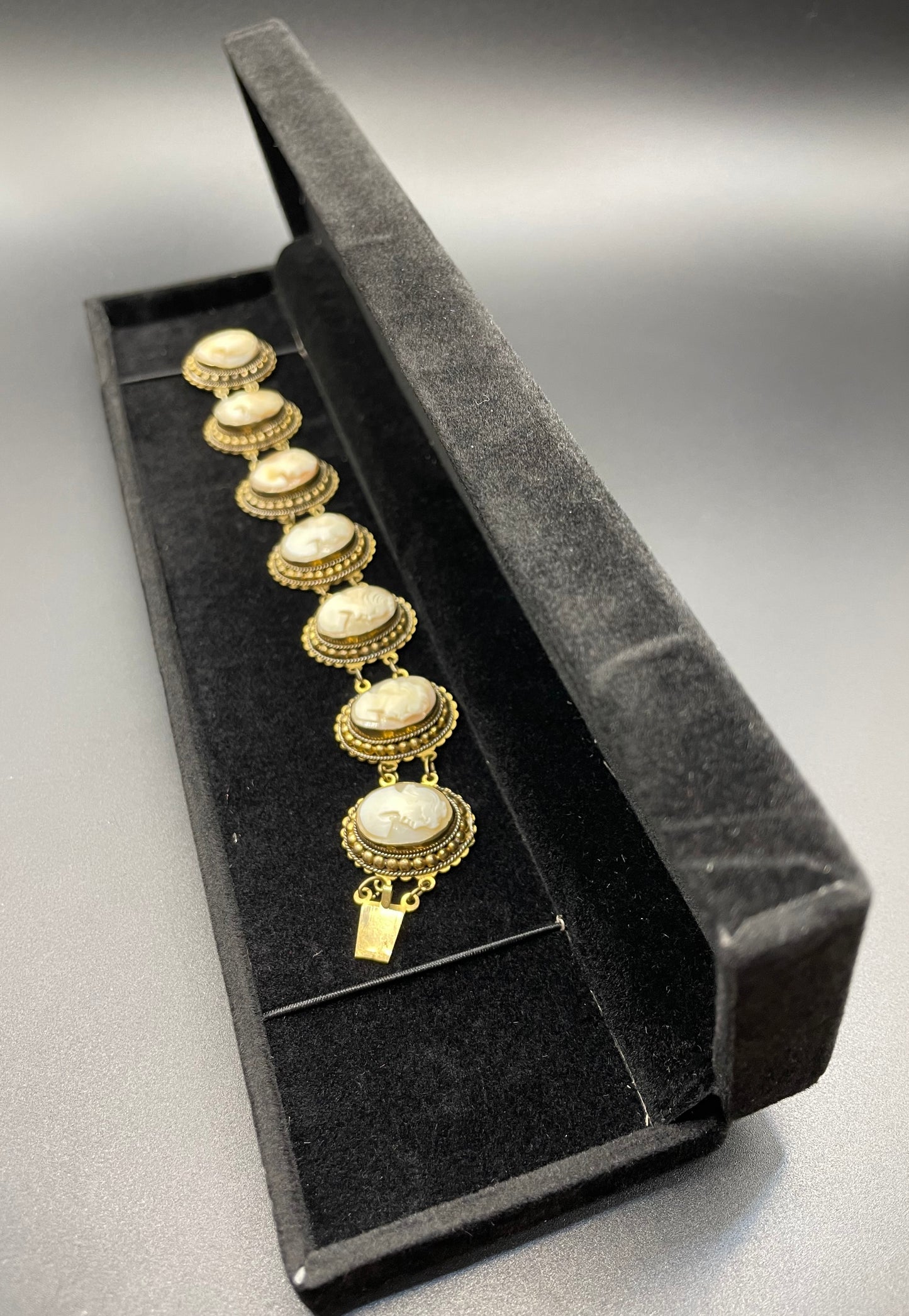 Antique / vintage shell cameo panel bracelet Edwardian in gold tone settings