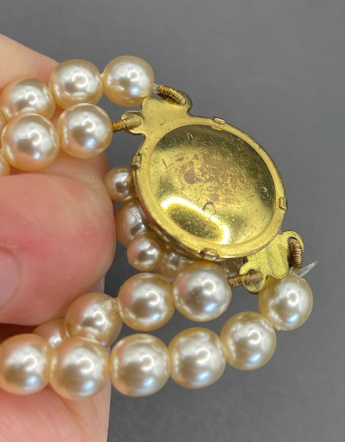 Elaborate vintage chandelier faceted AB crystal & glass pearl bead gold tone filigree bib necklace