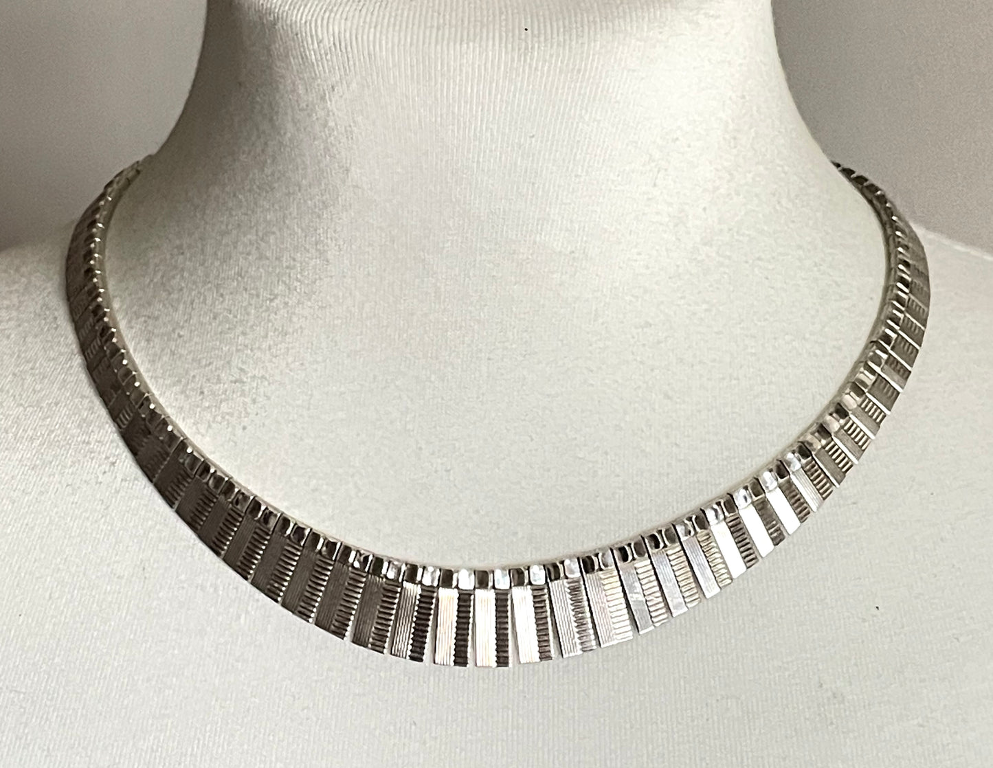 Vintage stamped sterling silver heavy Cleopatra collar necklace, beautiful engine turning, weighs 34 grams, may have light gilding