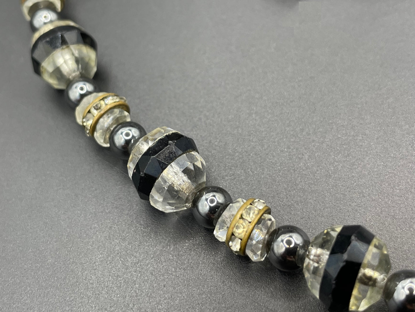 Vintage Art Deco clear and black crystal faceted glass bead necklace with rhinestone rondelle beads with ornate screw clasp