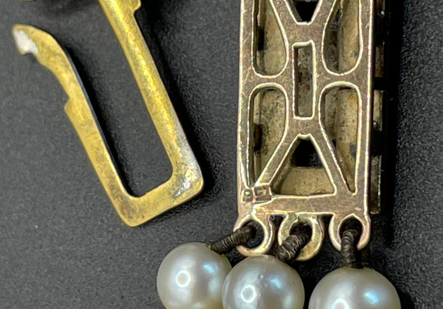 Antique real cultured 5mm pearl triple strand necklace in presentation box with pretty 9ct gold and cultured pearl cabochon clasp, 62 grams