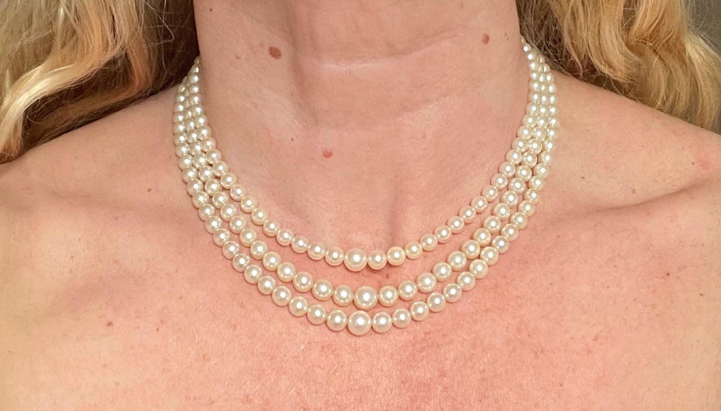 Antique real cultured 5mm pearl triple strand necklace in presentation box with pretty 9ct gold and cultured pearl cabochon clasp, 62 grams
