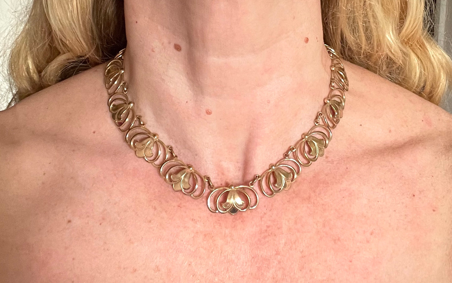 Vintage rolled gold Art Nouveau style abstract modernist design panel collar necklace, 29 grams