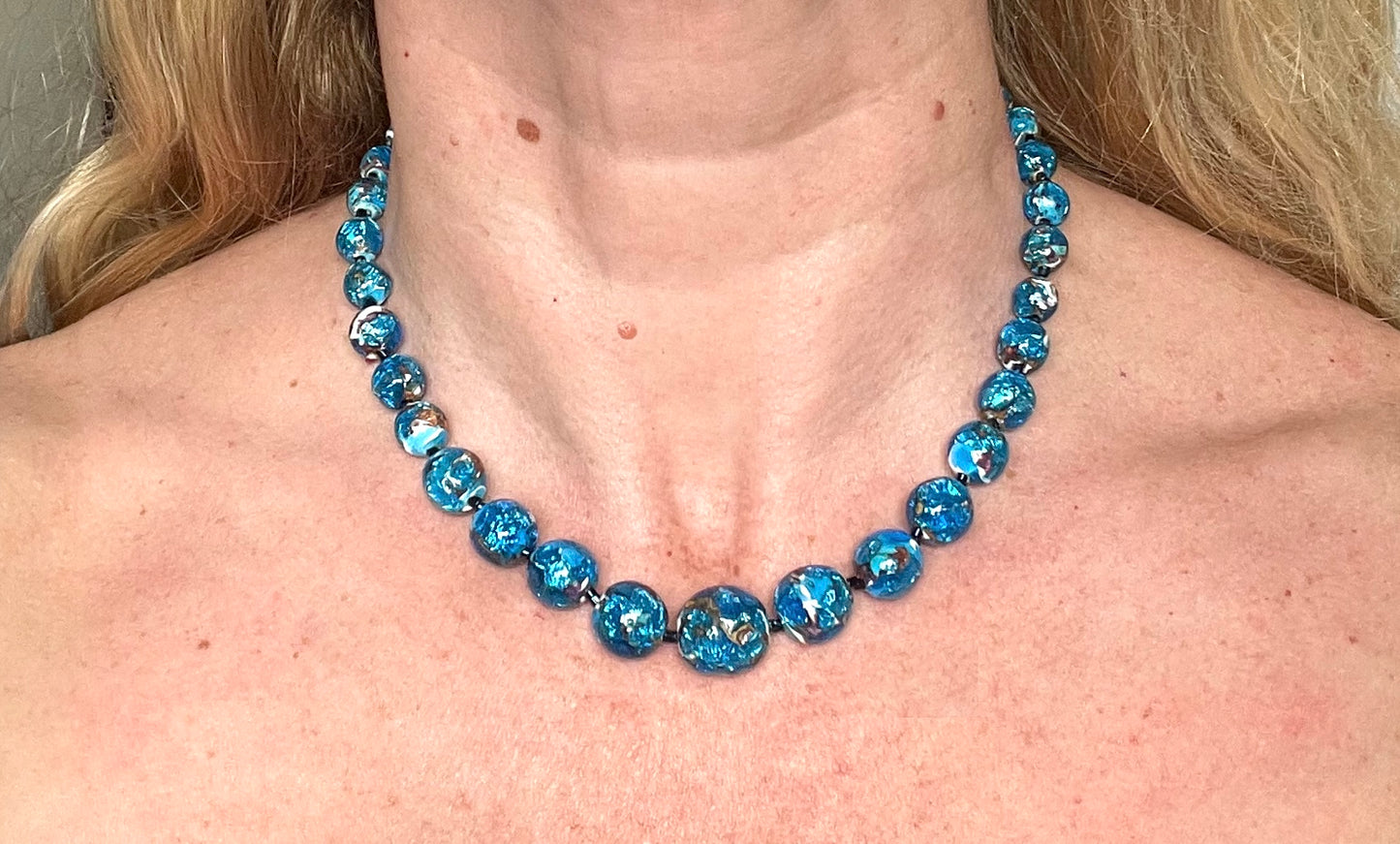 Vintage Art Deco bright blue, white, black and silver foiled glass beaded necklace, beautiful beads