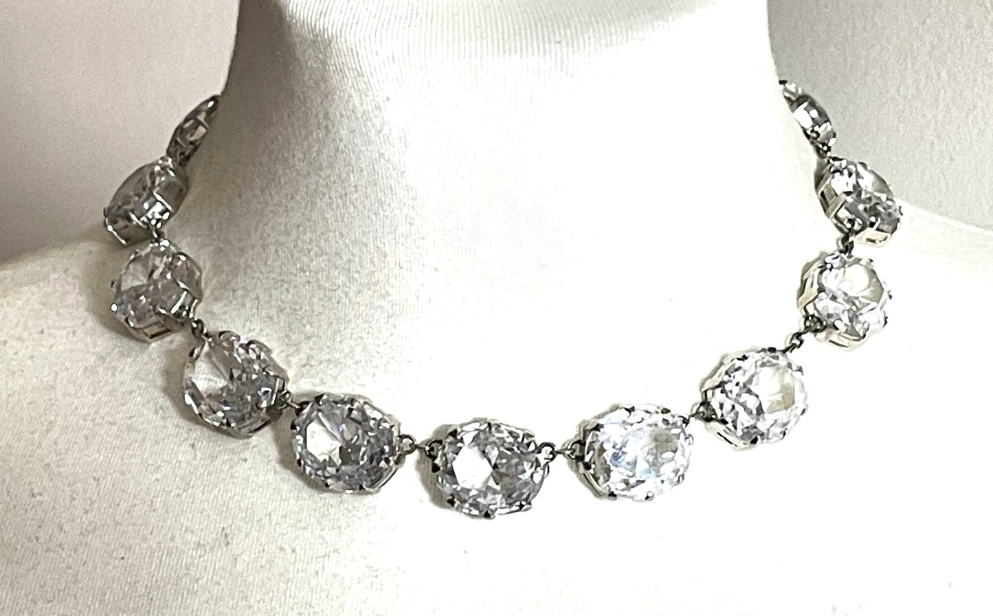 Stunning clear glass rhinestone and silver tone Newbridge silverware riviere necklace, heavy piece of amazing quality