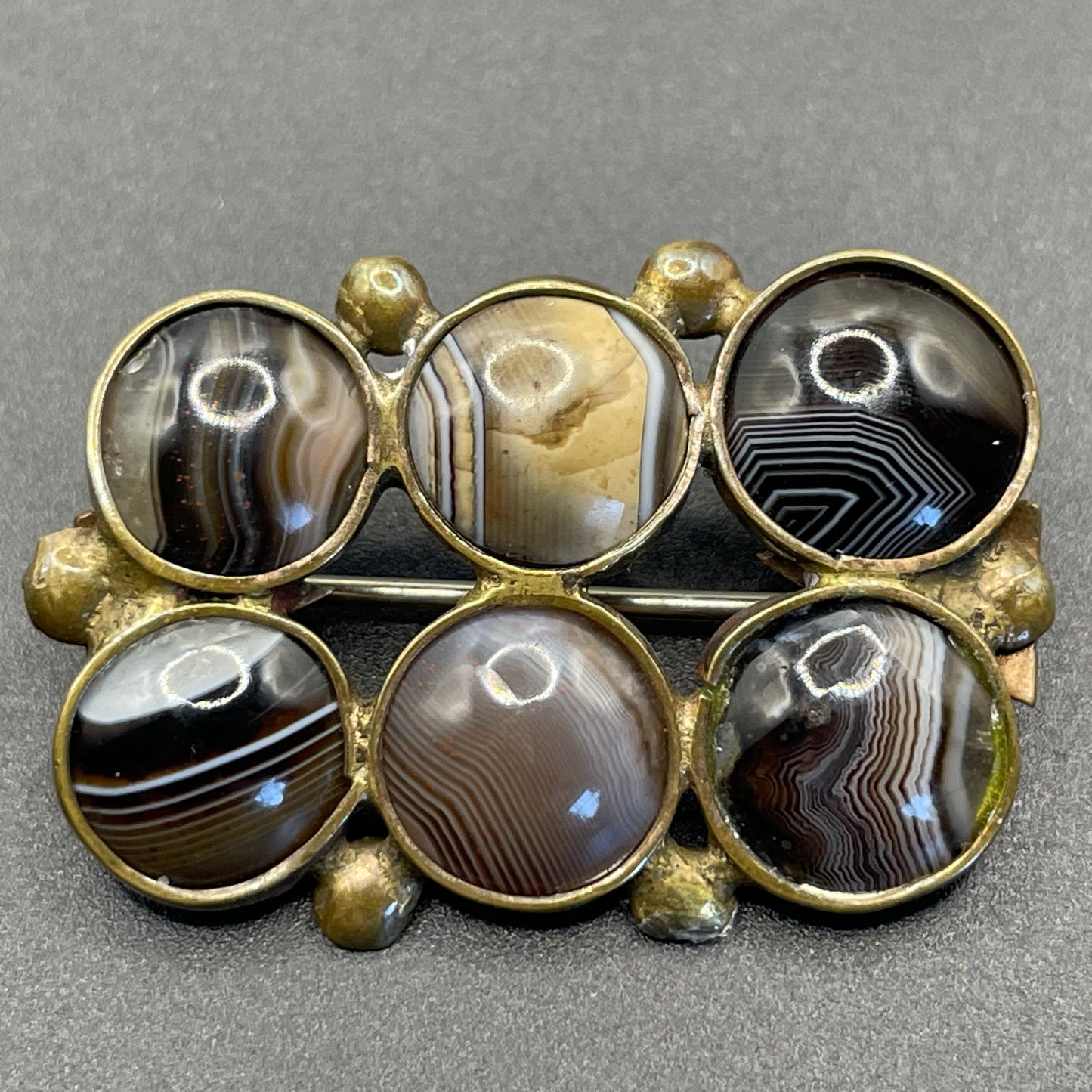 Antique / vintage gold tone brown and white banded agate six cabochon brooch