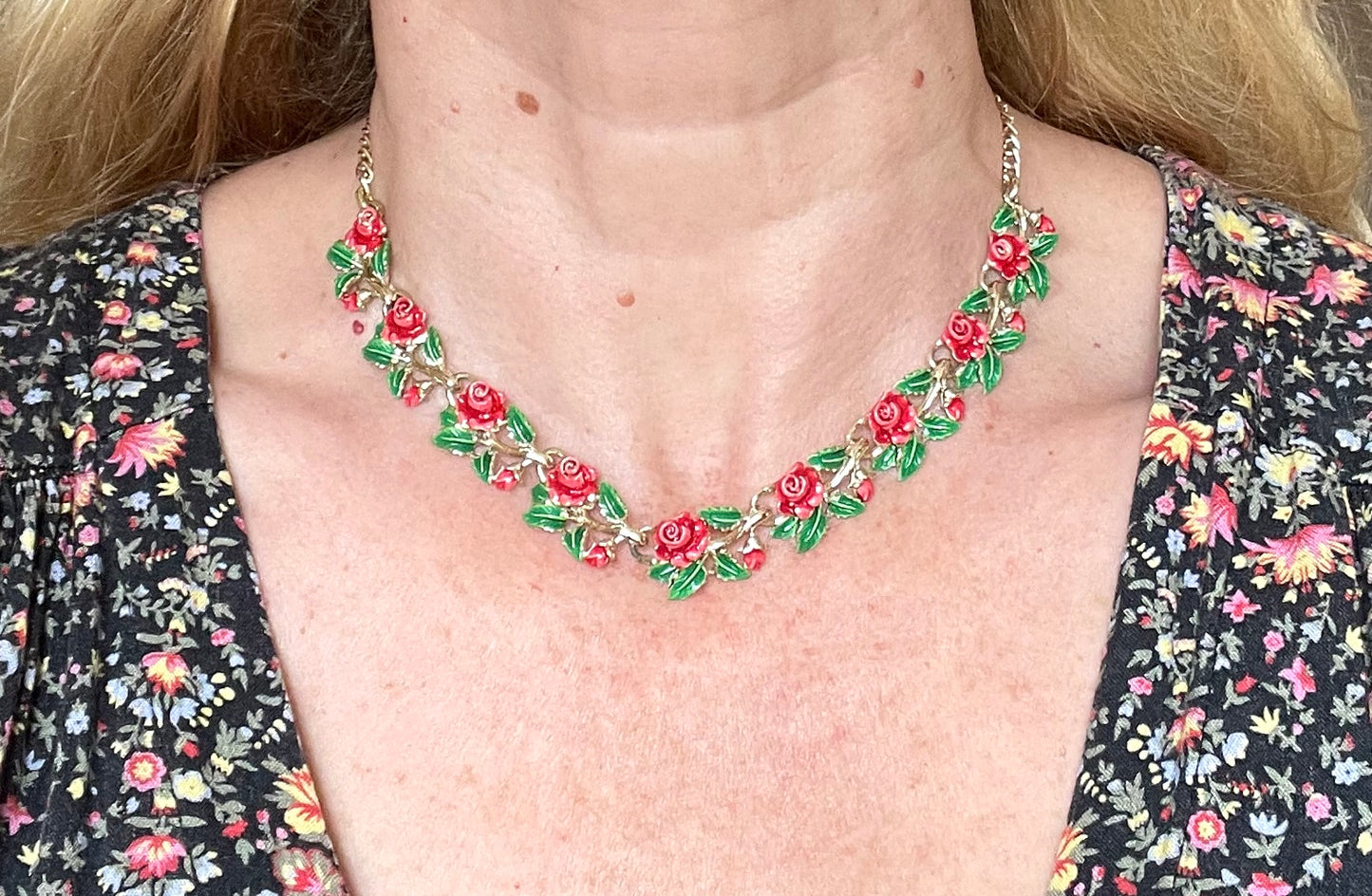 Vintage signed Exquisite rose necklace, birthday flower series, pale gold tone, hand-painted enamel, month of June, excellent condition