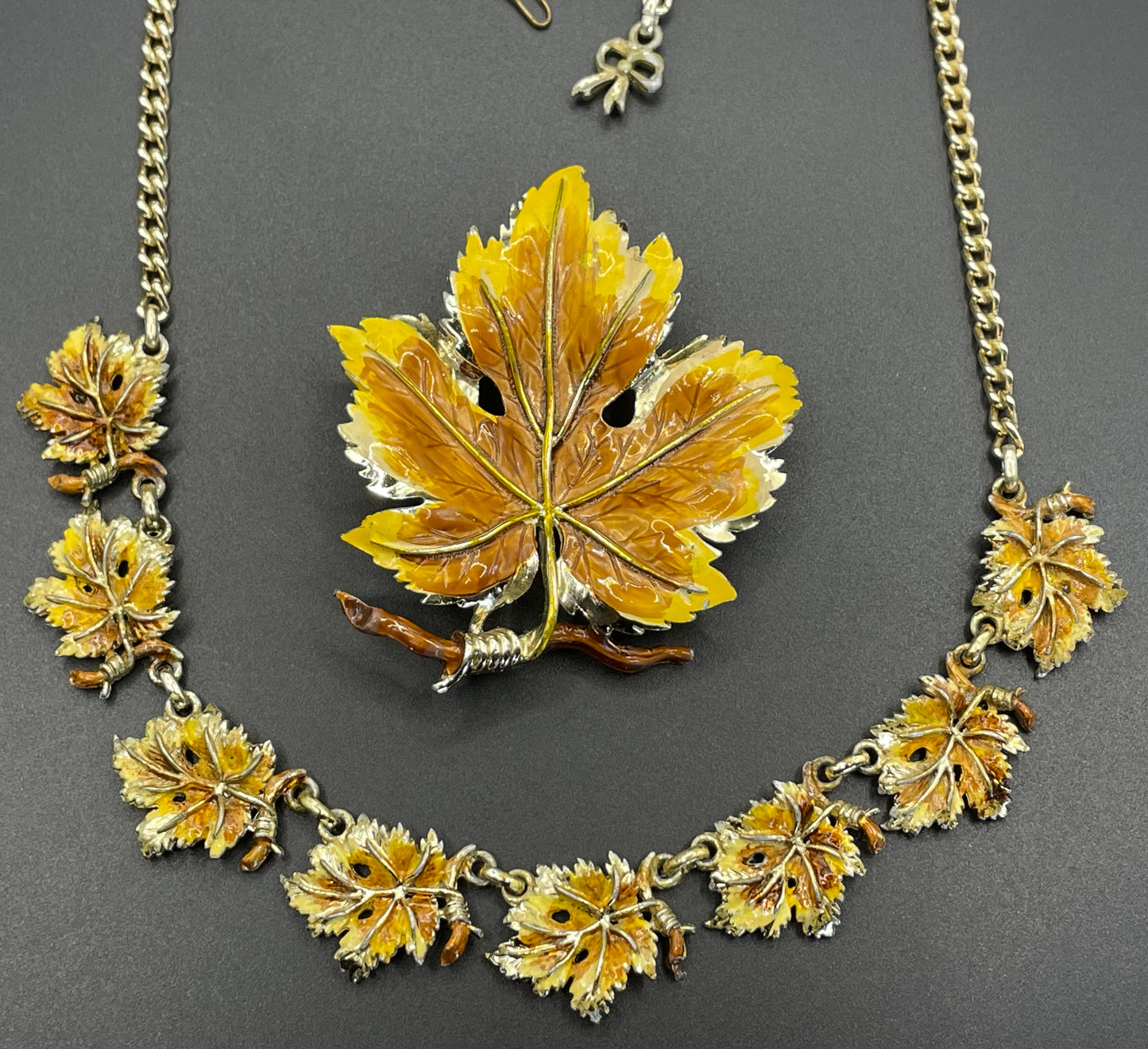 Vintage Exquisite vine leaf collectable necklace and large brooch set, tree / birthday series, pale gold tone with hand-painted enamel
