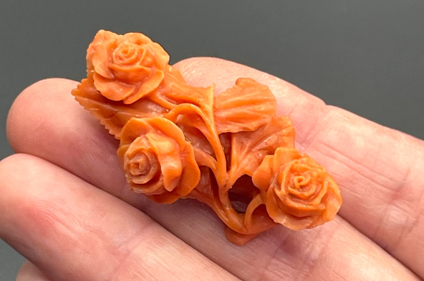 Antique Victorian carved coral and yellow metal rose flower design brooch (with pendant converter), possibly unmarked gold pin, 11 grams