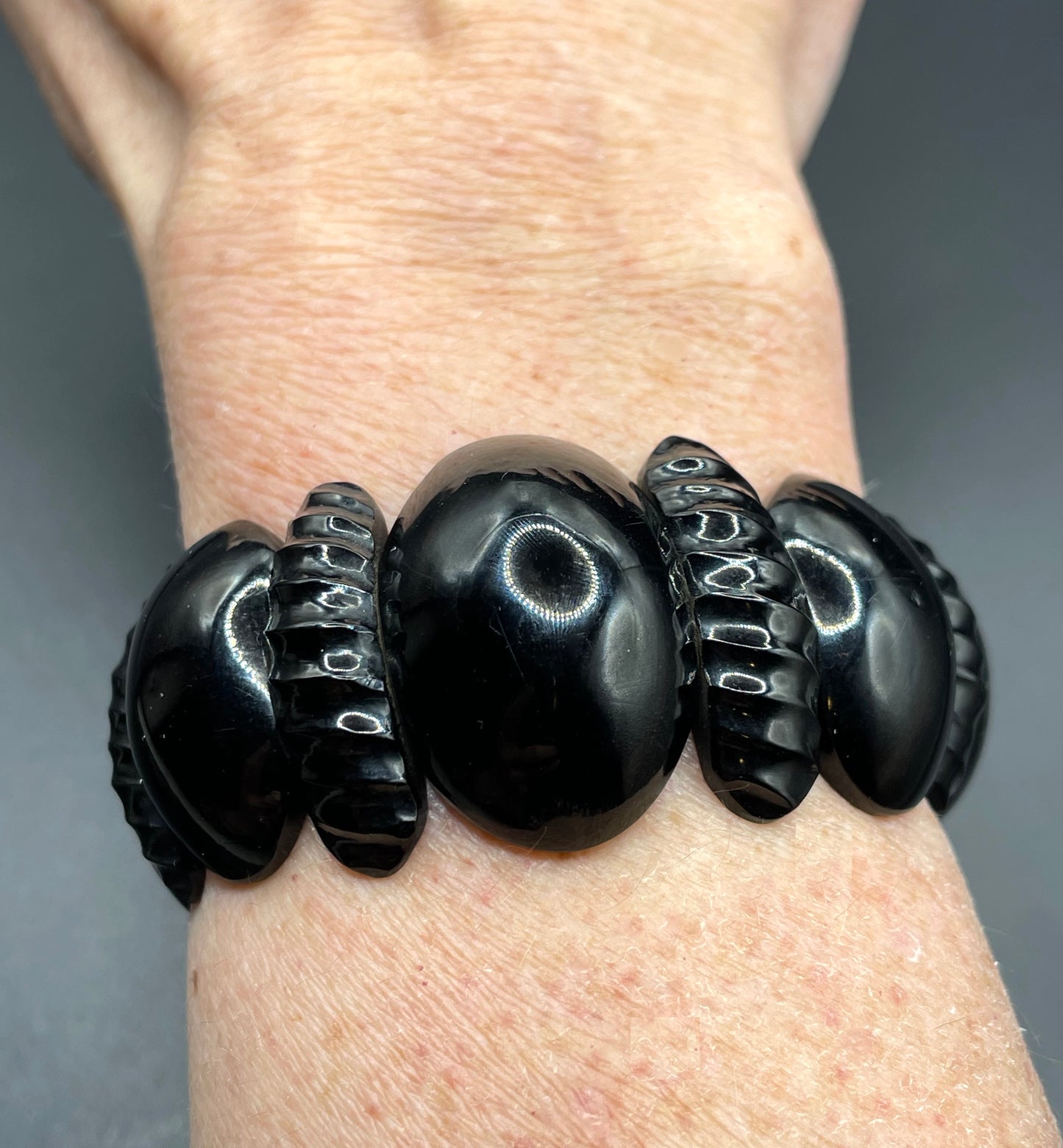 Antique Victorian Whitby jet hand carved chunky bead stretch bracelet, with beautiful carving, 27 grams