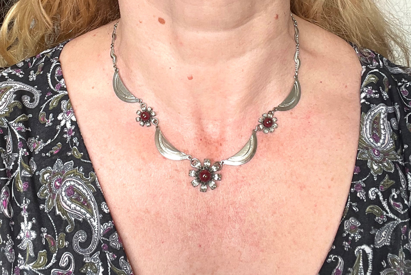 Vintage Louis Rousselet Art Deco machine age silver tone / chrome and dark red glass bead flower design necklace