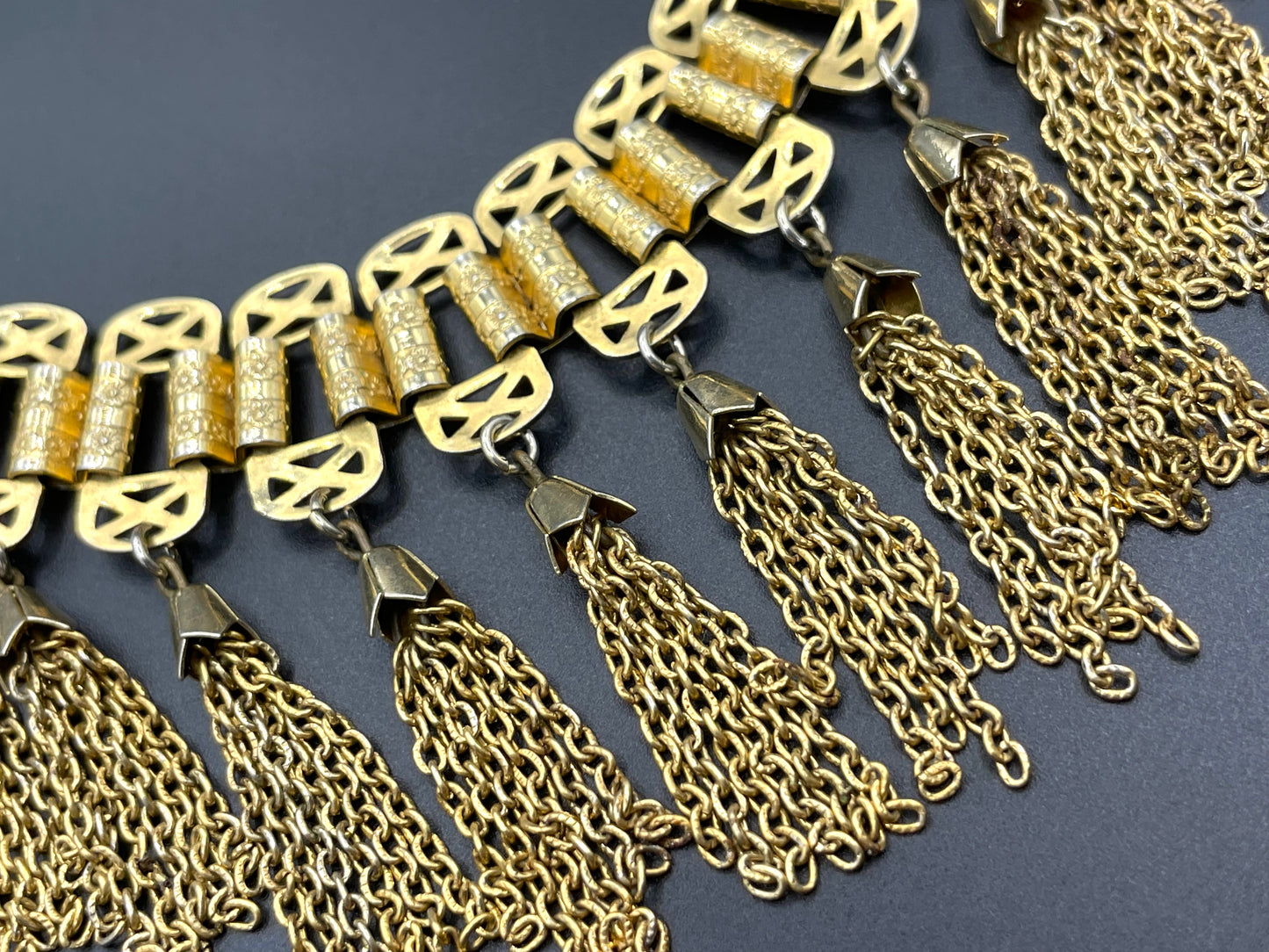 Vintage gold tone bookchain style chain link fringe necklace, Miriam Haskell style