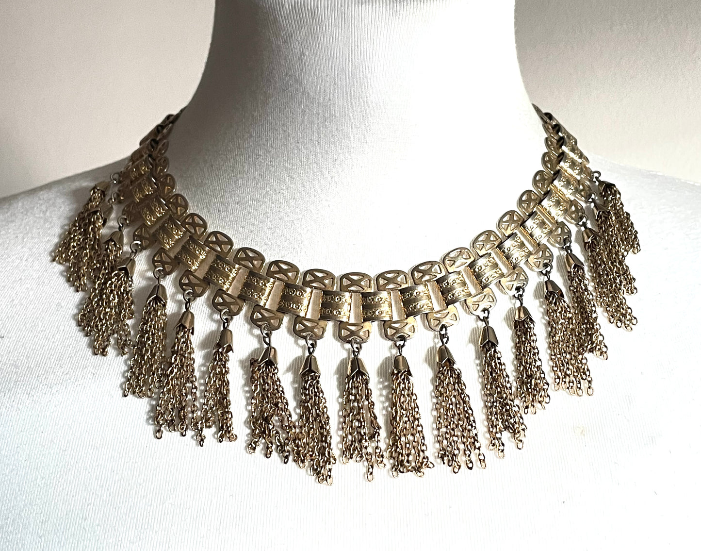 Vintage gold tone bookchain style chain link fringe necklace, Miriam Haskell style