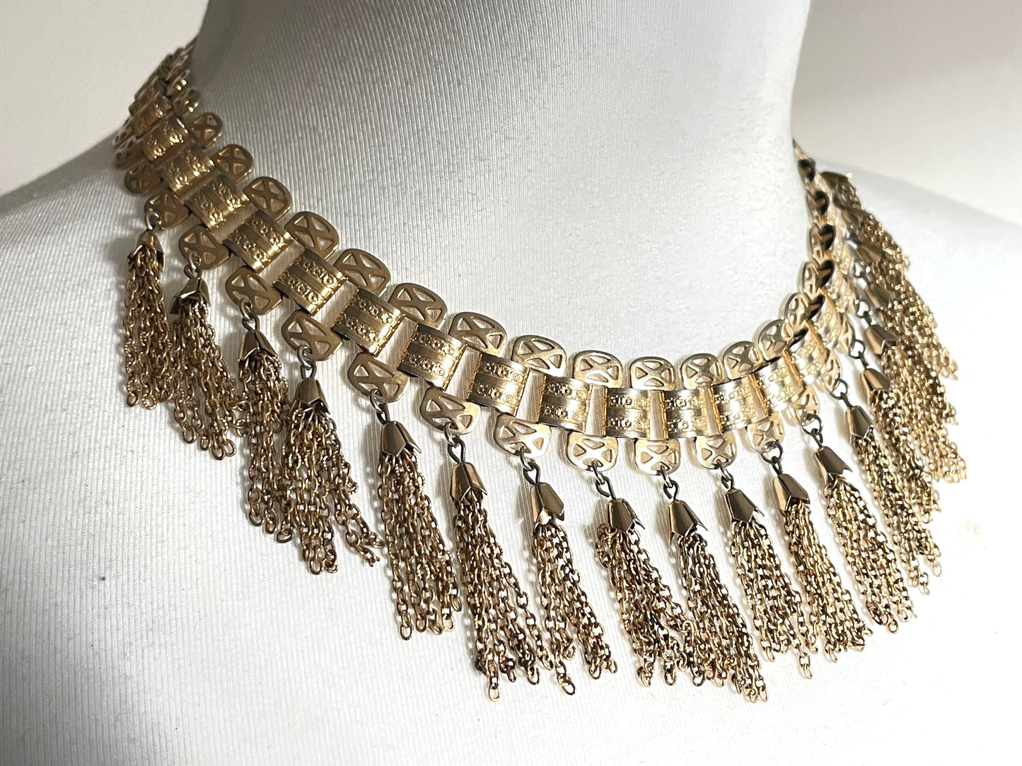 Vintage gold tone bookchain style chain link fringe necklace, Miriam Haskell style