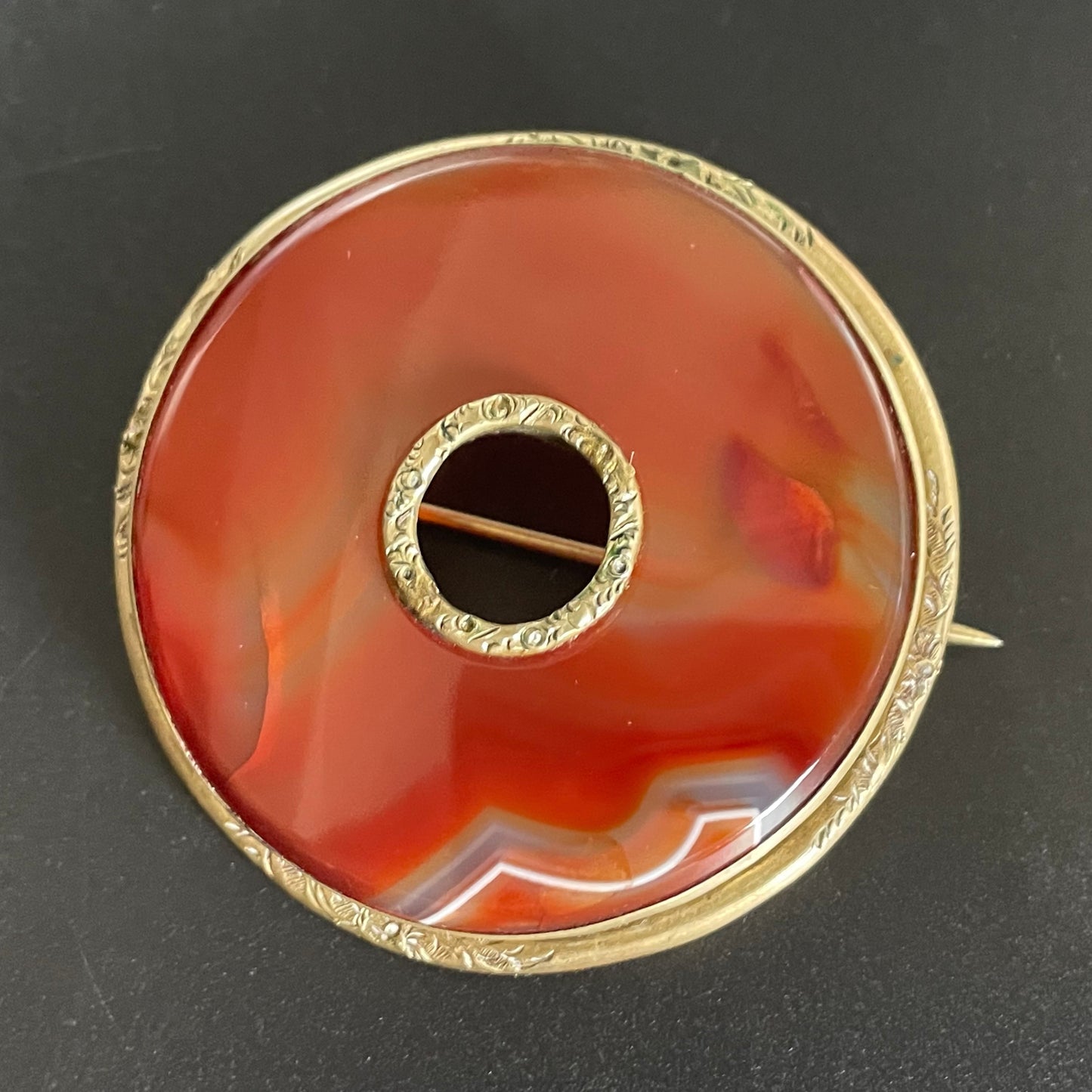 Large antique Victorian Scottish carnelian agate and gold tone circular ring brooch pin, beautiful orange stone