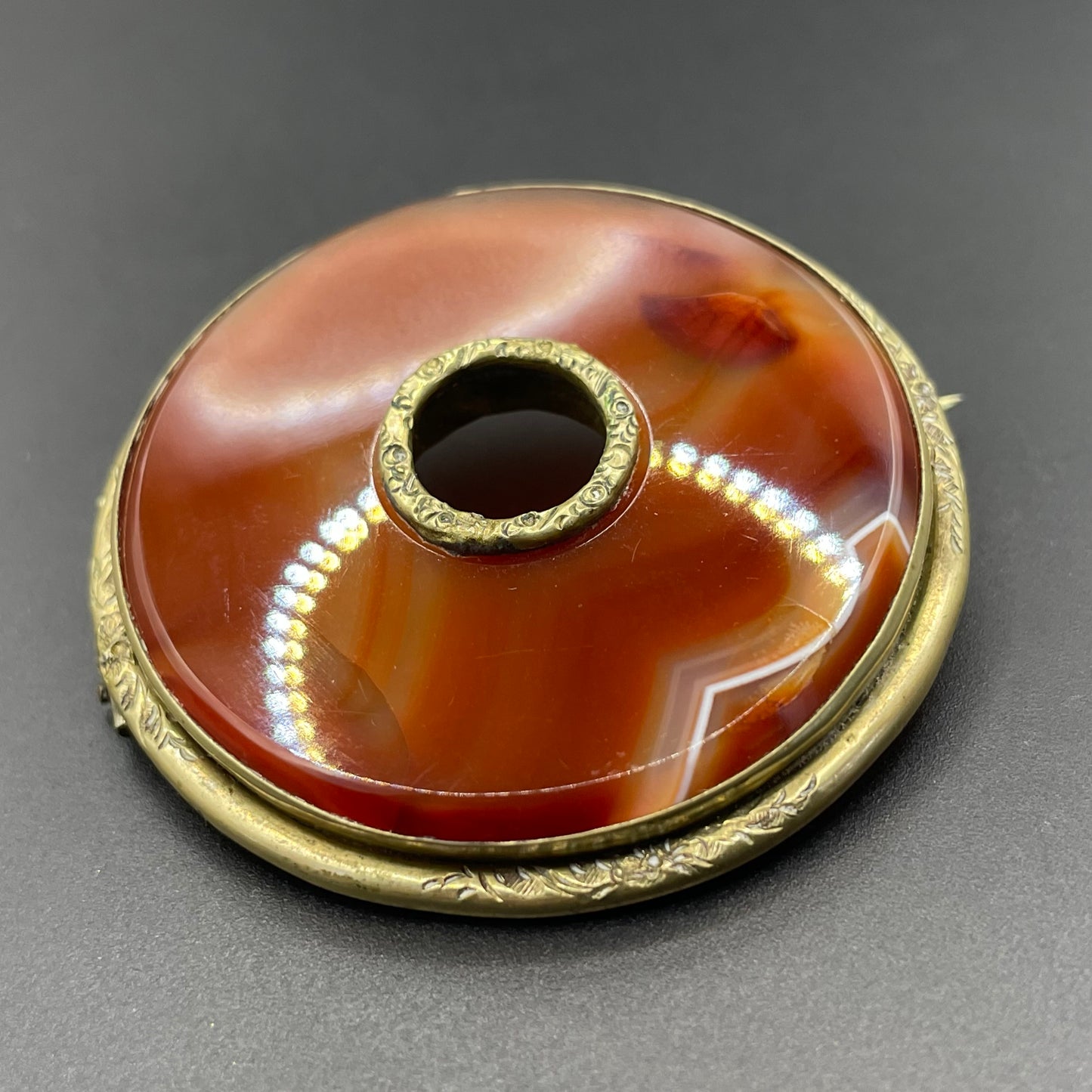 Large antique Victorian Scottish carnelian agate and gold tone circular ring brooch pin, beautiful orange stone