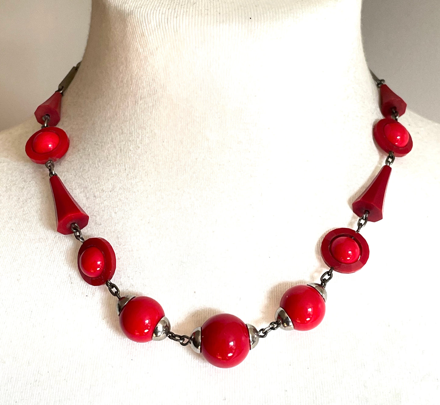 Vintage Art Deco red glass bead and machine age chrome silver tone necklace
