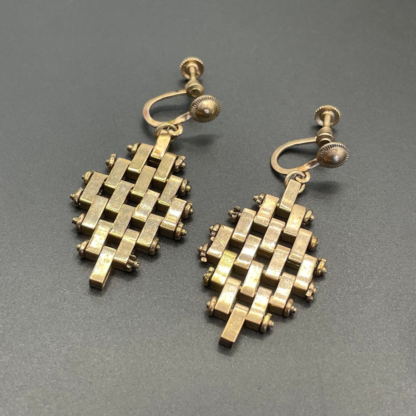 Vintage Jakob Bengel brickwork / mauerwerk gold tone screw back earrings Art Deco 1930s machine age
