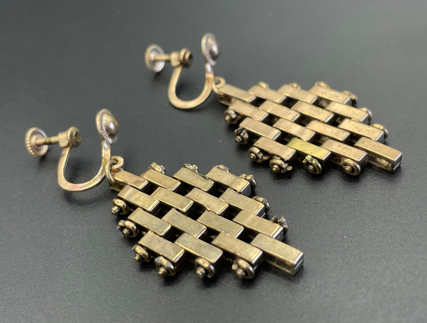 Vintage Jakob Bengel brickwork / mauerwerk gold tone screw back earrings Art Deco 1930s machine age