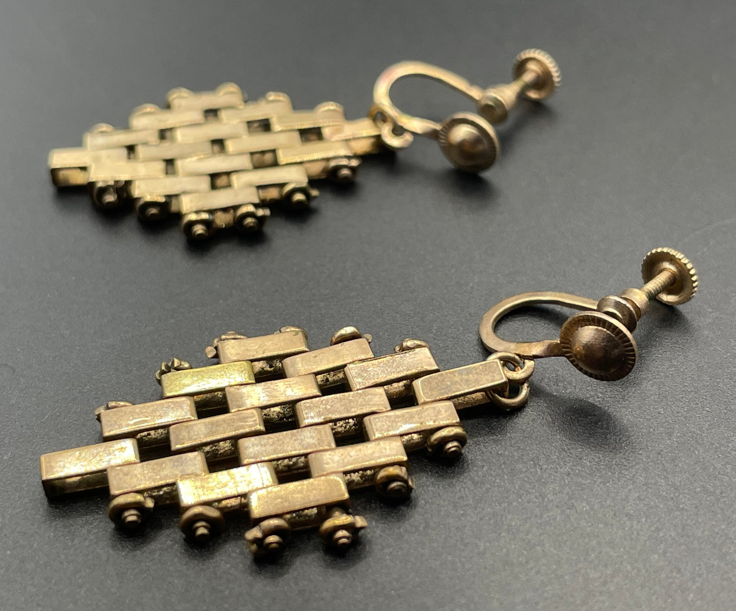 Vintage Jakob Bengel brickwork / mauerwerk gold tone screw back earrings Art Deco 1930s machine age