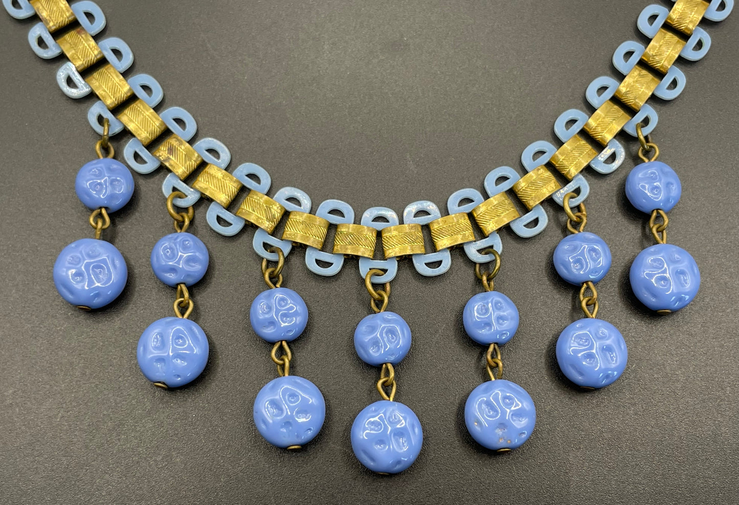 Beautiful vintage bookchain style blue poured glass bead and early plastic with gold tone fringe necklace, Art Deco, Miriam Haskell style