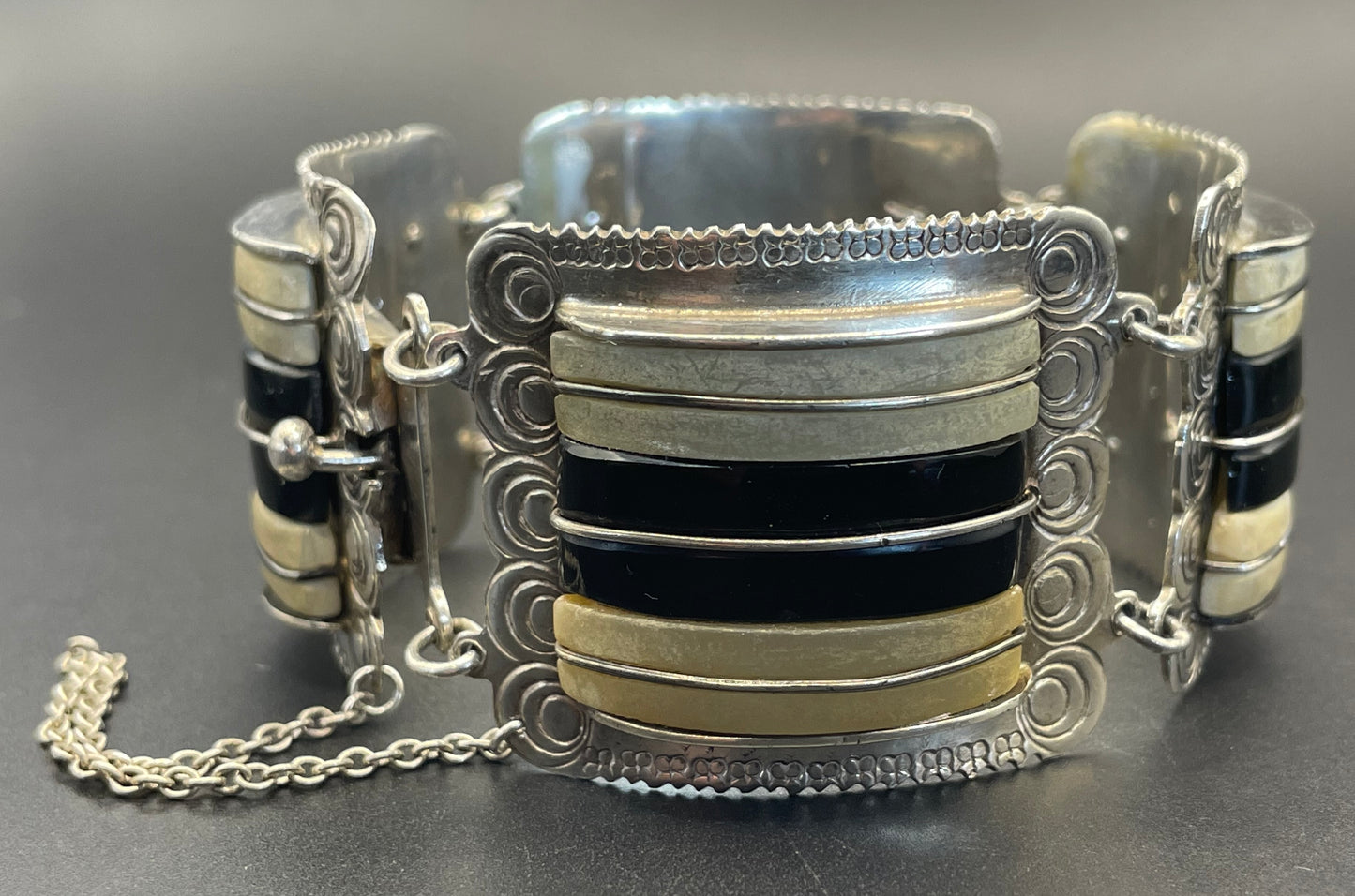 Vintage engraved Mexican sterling silver, heavy Art Deco style panel bracelet with monochrome gemstone cabochons, stamped silver Mexico 110g