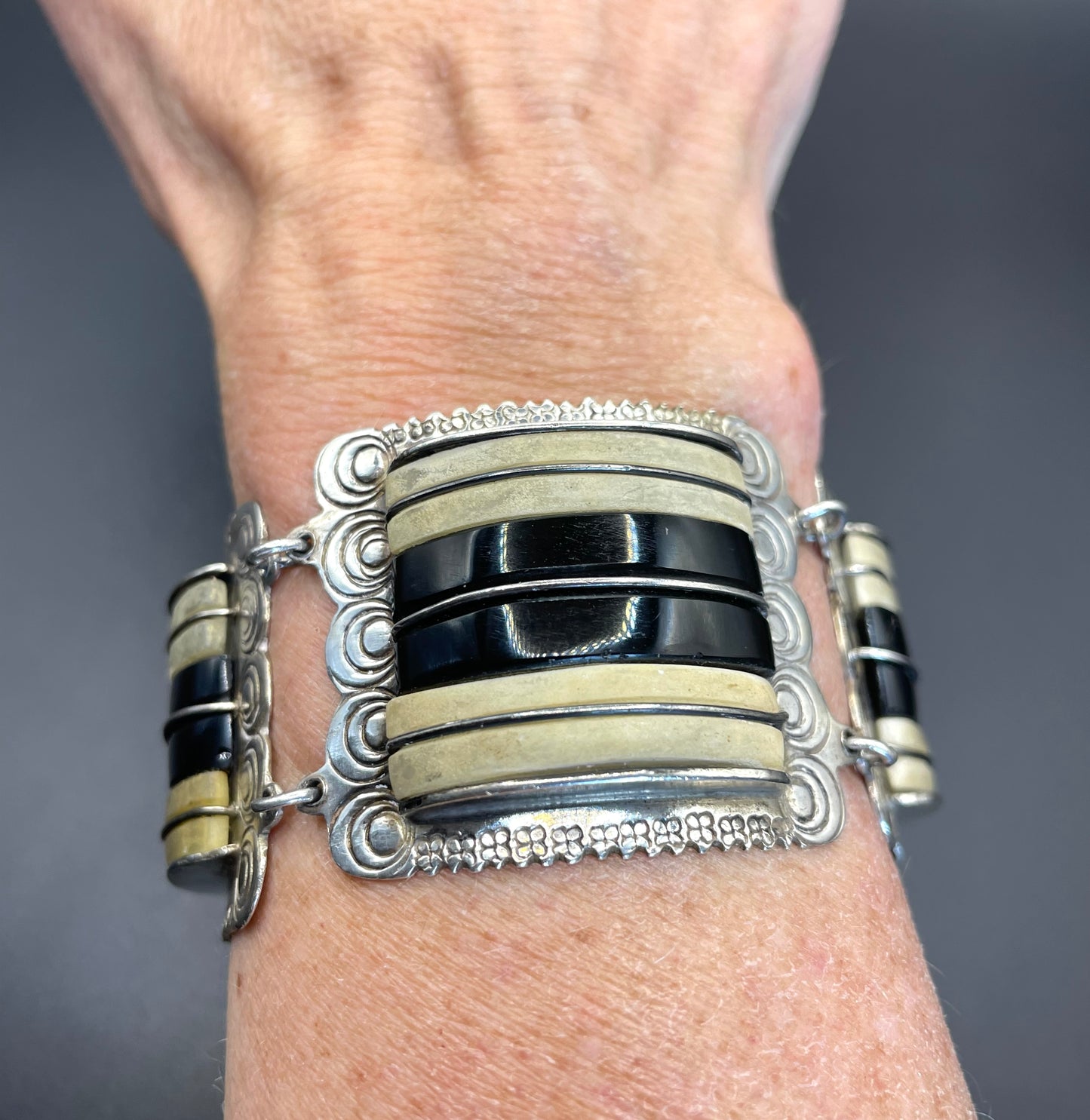 Vintage engraved Mexican sterling silver, heavy Art Deco style panel bracelet with monochrome gemstone cabochons, stamped silver Mexico 110g