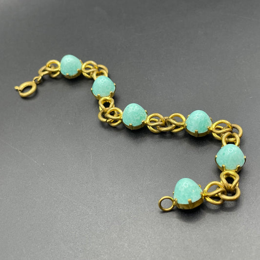 Vintage Art Deco green  'Peking' style glass tall cabochon and gold tone cocktail bracelet