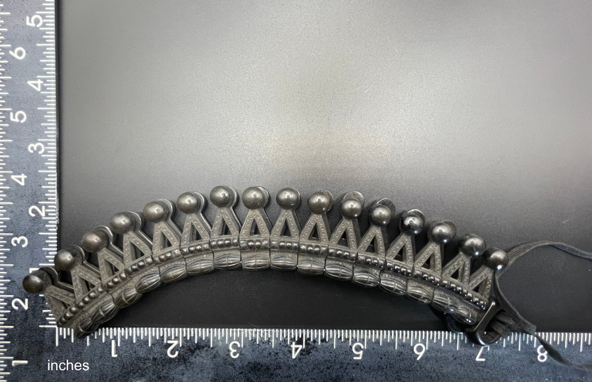 Antique Victorian moulded Vulcanite ornate panel collar necklace, unusual piece in lovely condition
