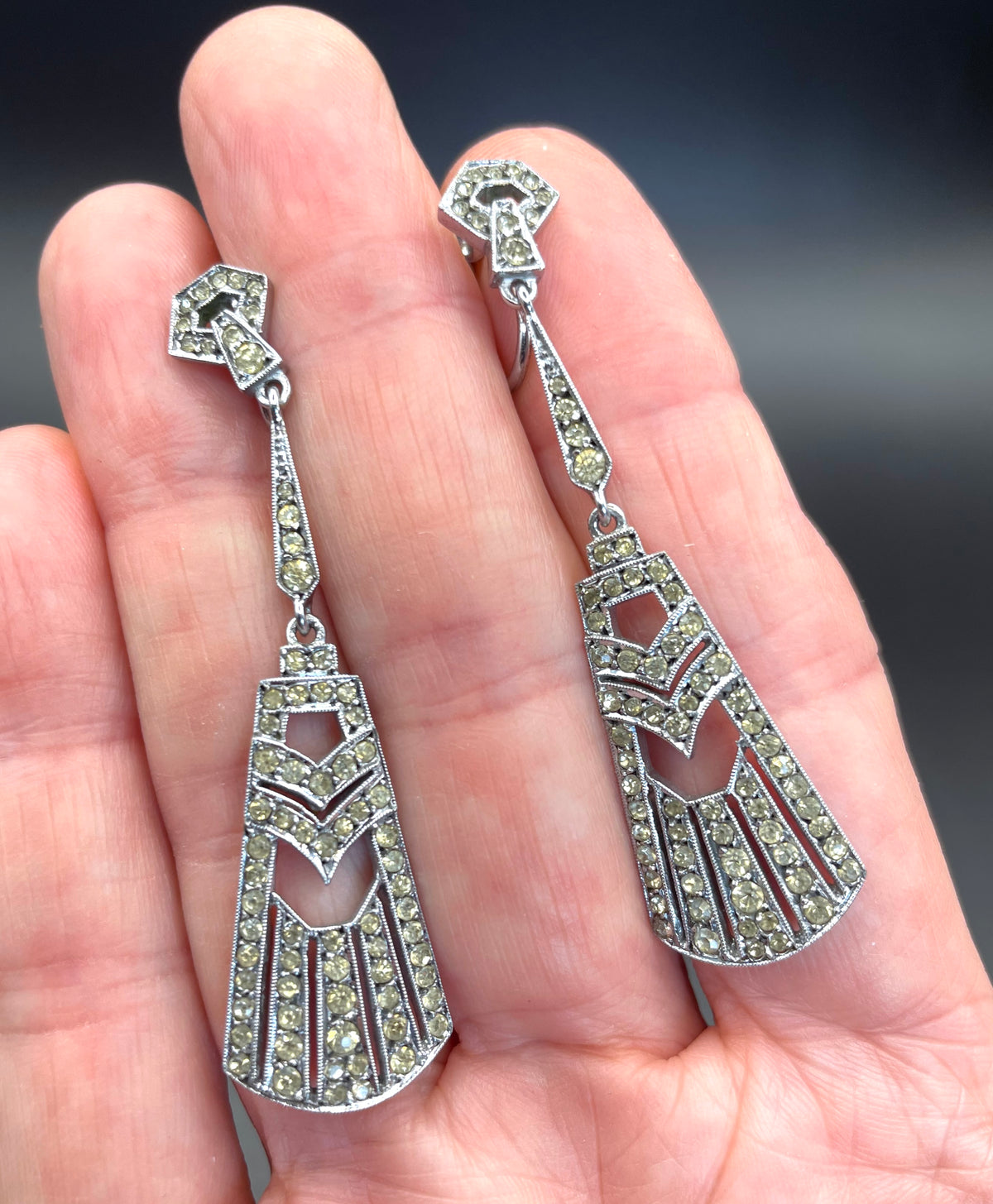 Vintage Art Deco ice clear rhinestone and silver tone dangle statement earrings with screw backs