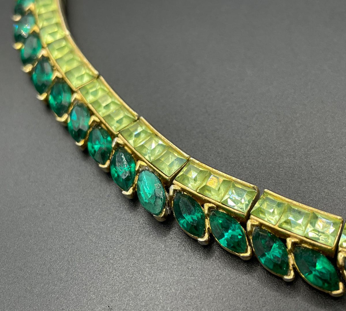 Vintage uranium glass and emerald green rhinestone riviere style necklace - fabulous crystal stones that glow under UV light