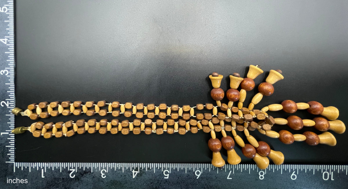Vintage Art Deco floral wooden bead - 'make do and mend' wartime design, Miriam Haskell style