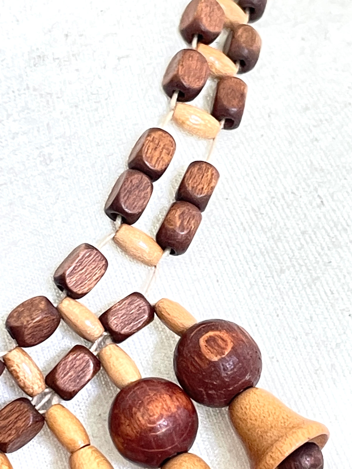 Vintage Art Deco floral wooden bead - 'make do and mend' wartime design, Miriam Haskell style