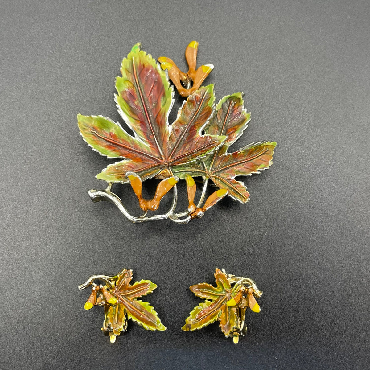 Vintage Exquisite sycamore leaf collectable clip on earrings and large brooch set, tree birthday series, pale gold tone, hand-painted enamel
