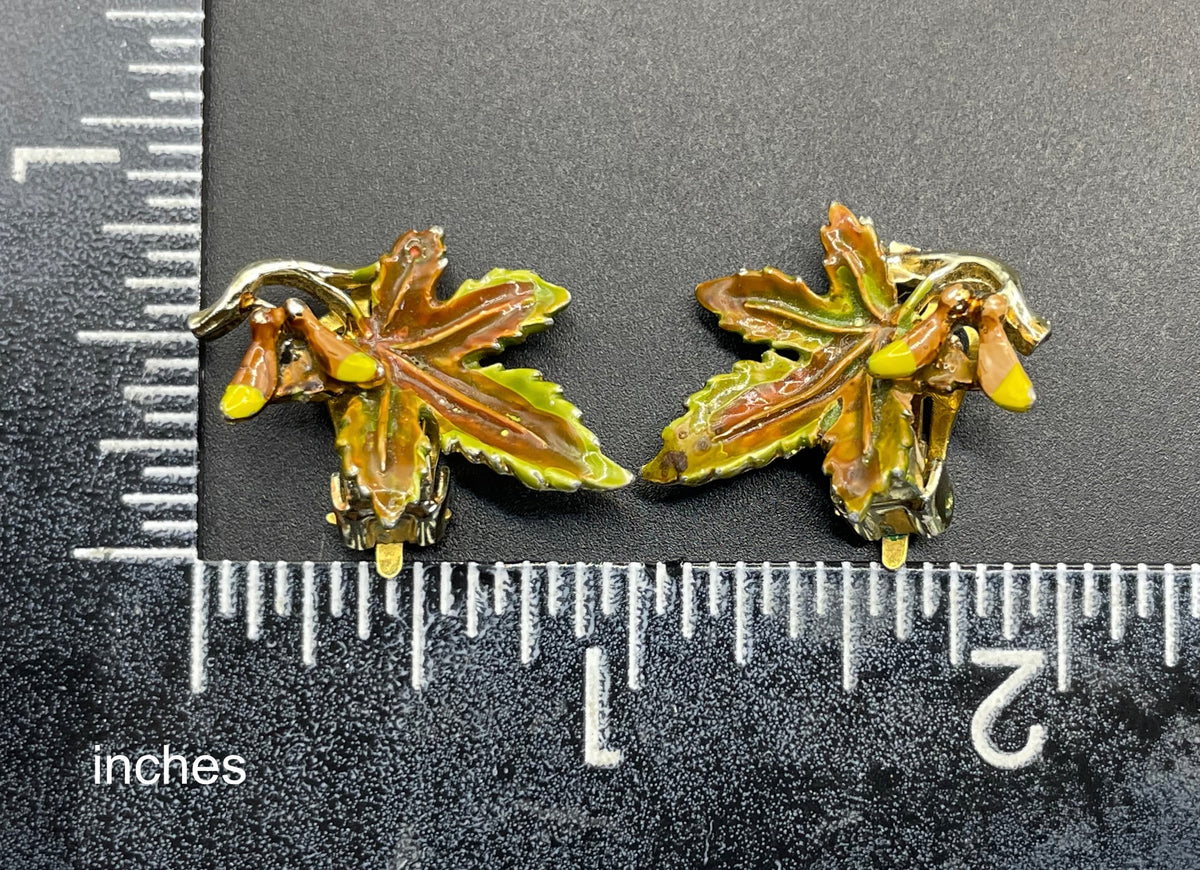 Vintage Exquisite sycamore leaf collectable clip on earrings and large brooch set, tree birthday series, pale gold tone, hand-painted enamel