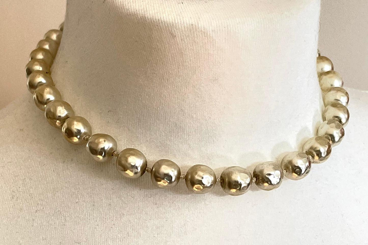 Vintage Louis Rousselet classic chic faux baroque pearl choker necklace, stunning cream coloured glass pearls individually hand-knotted