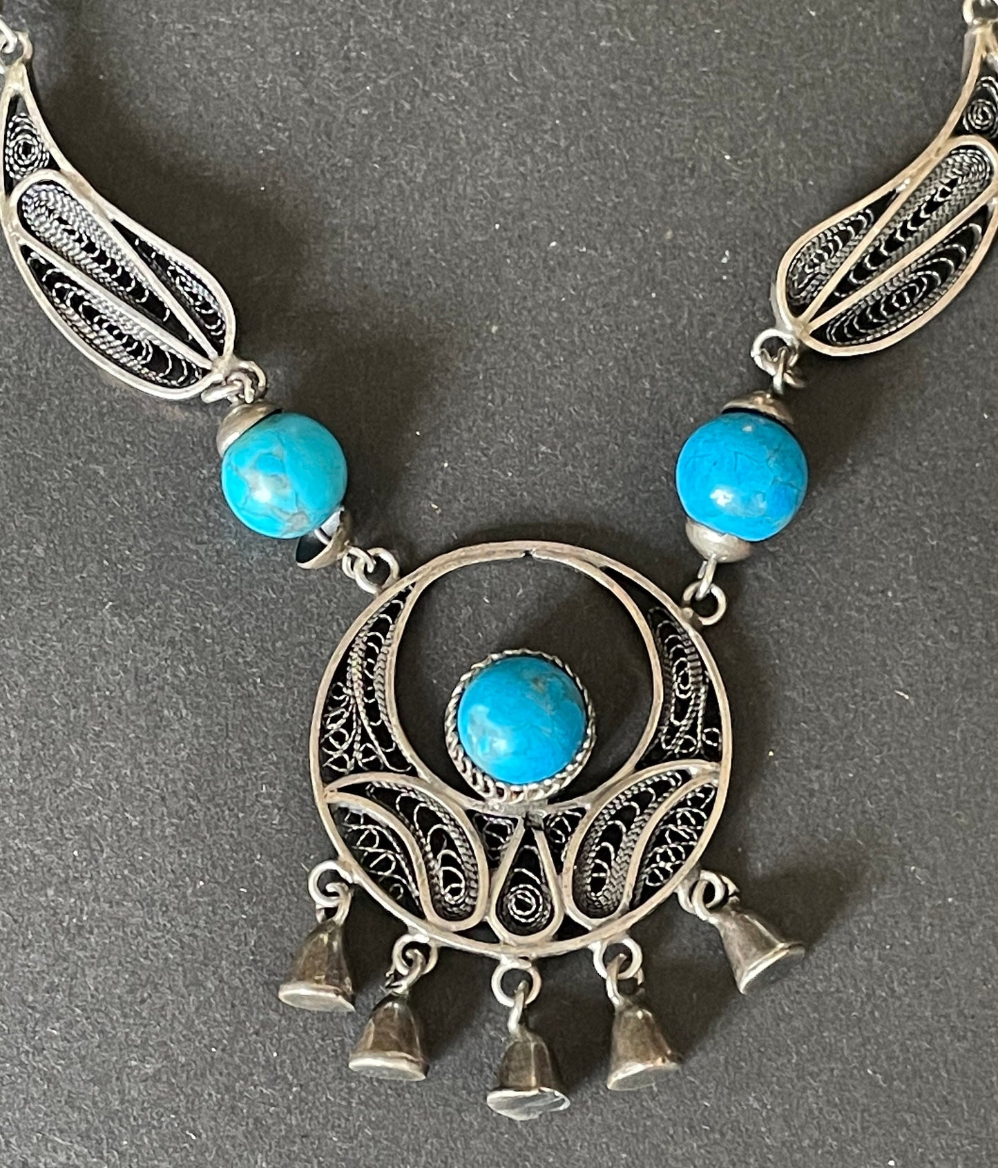 Vintage Indian sterling silver, real turquoise bead & filigree necklace, lovely fringe pendant with cabochon and paisley panels - Kashmiri?