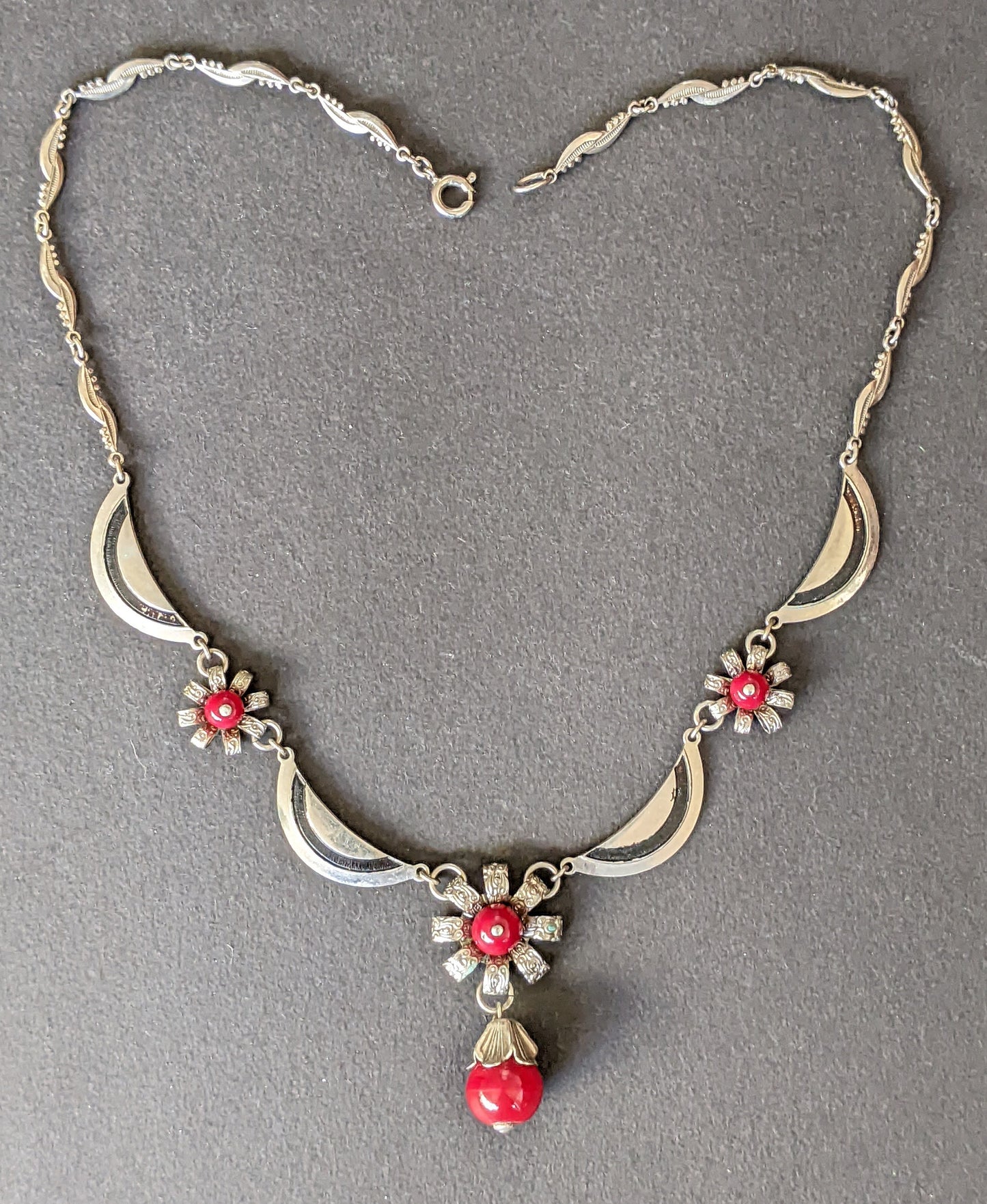 Vintage Louis Rousselet Art Deco machine age silver tone / chrome, bright red galalith and black enamel flower design necklace